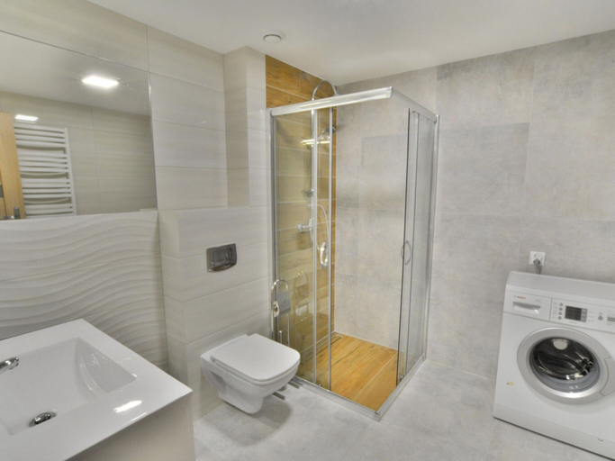 Bathroom, Spacious Holiday Apartment With a Large Terrace, Kołobrzeg