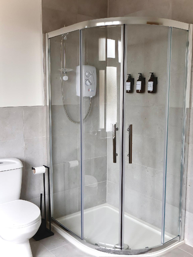 Bathroom 2, Alban Suites, Hertfordshire