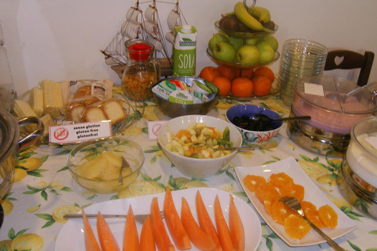 Food & Drinks 4, Apartment in Garda Near Shopping, Verona