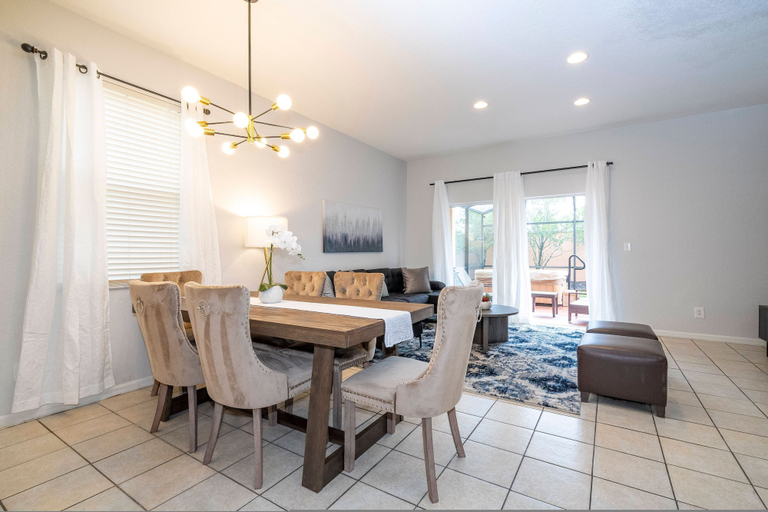 Room 5, Cozy 4BR Regal Oaks w hot tub, Osceola