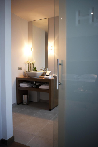 Bathroom 2, Hotel Domus, Antwerpen