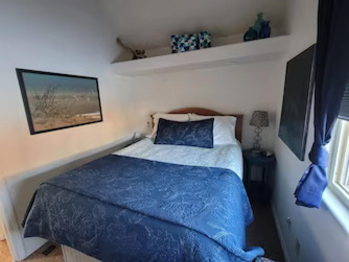 Bedroom 5, Oceanfront Cabin 6 w Jacuzzi Awe-inspiring View, Del Norte