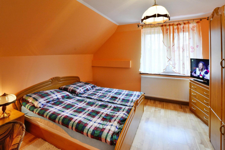 Bedroom 2, Cottage by Ostrowieckie Lake with Private Beach, Sławno