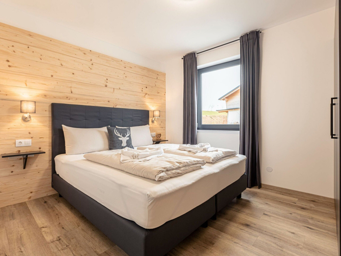 Bedroom 2, Inzell Chalets With Private Pool, Traunstein