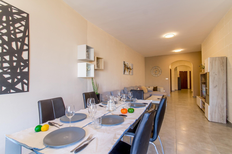 Room 5, Siku Gozitan House With Pool hot tub