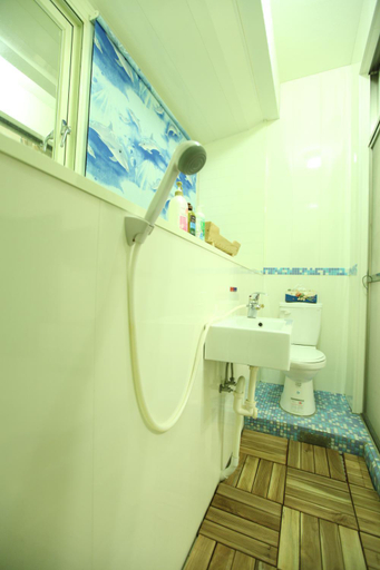 Bathroom, Relax House Bed and Breakfast, Yilan