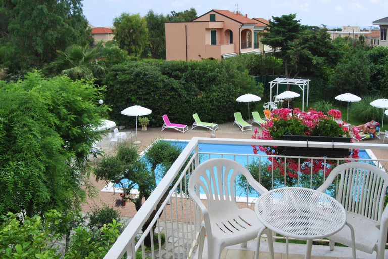 Exterior 4, Loano Apartment With Pool for 6, Savona