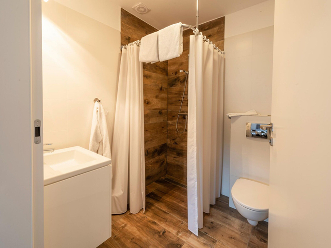 Bathroom 3, Shared pool and sauna, Mistelgau-Obernsees, Bayreuth