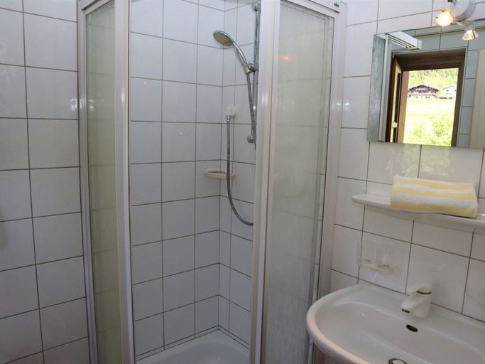 Bathroom, Apartment in Krimml With Parking Space, Zell am See