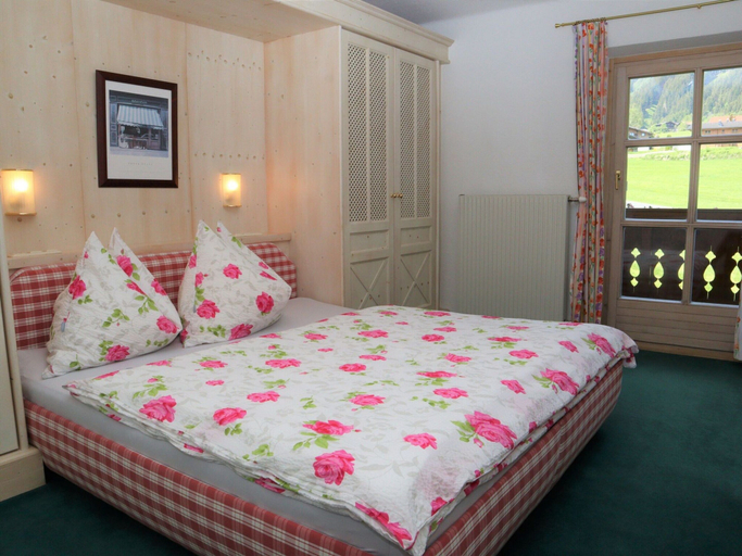 Bedroom, Apartment in Krimml With Parking Space, Zell am See