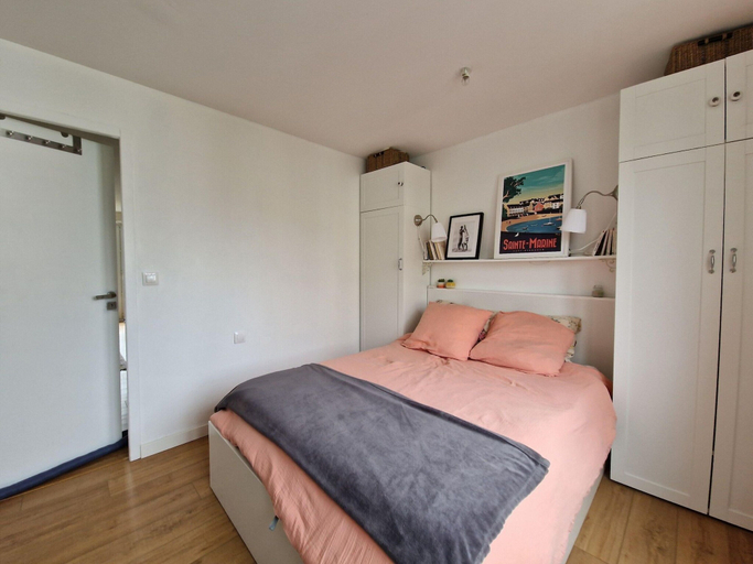 Bedroom 2, Apartment in Benodet Near Sandy Beaches, Finistère