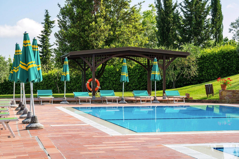 Pool 2, Borgo Collelungo, Apartments in Montaione, Florence