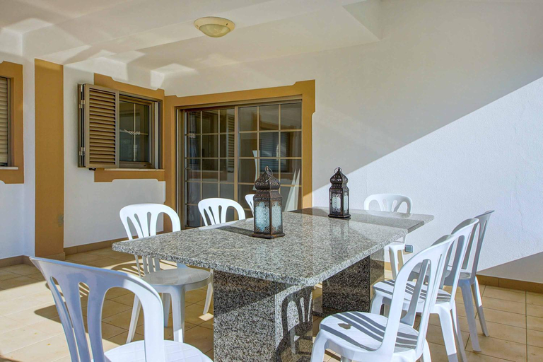 Others 5, Villa Machado, Albufeira