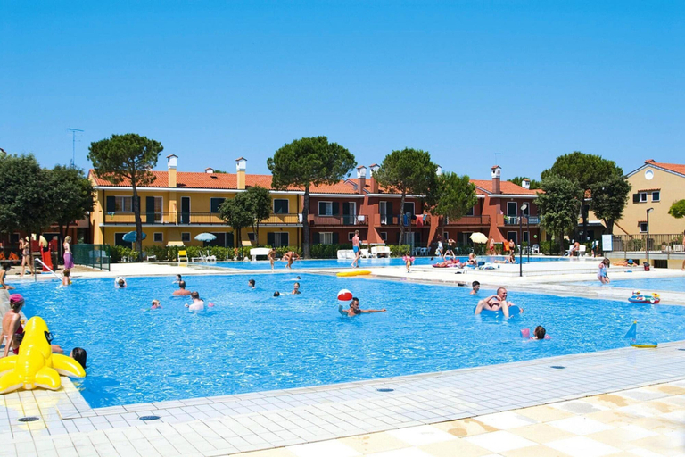Pool 2, Holiday Park Michelangelo, Bibione Spiaggia, Venezia
