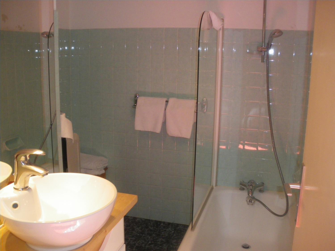 Bathroom 3, Hotel Le Grand Tetras, Haute-Savoie