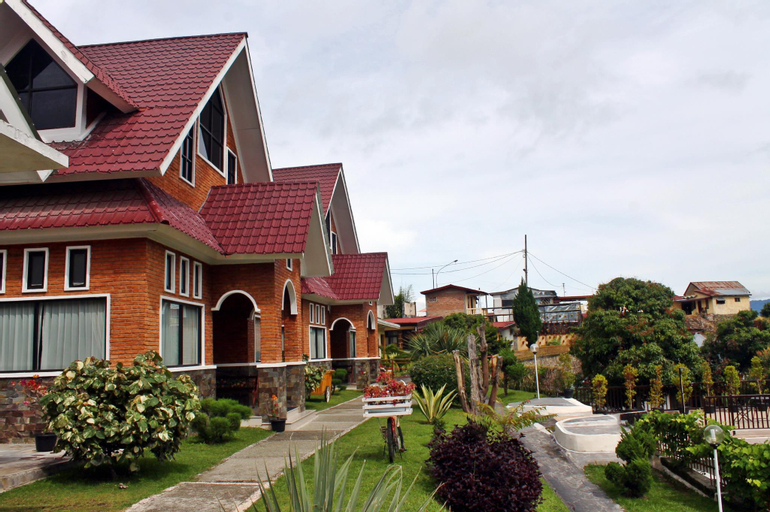 Exterior 6