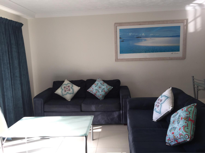 Bedroom 2, Pelican Cove Apartments, Gold Coast
