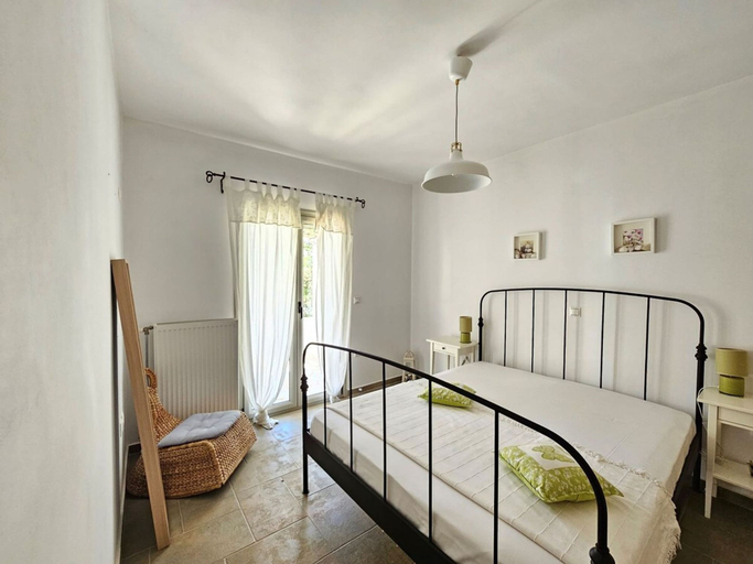 Room 4, Skyros BnB Beach House Amaryllis, Central Greece