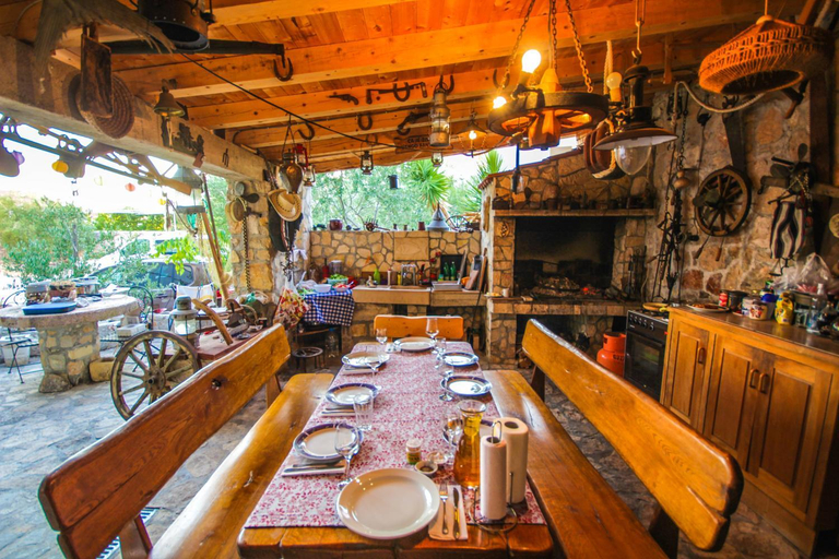 Food & Drinks 3, Lola's Apartments, Vodice