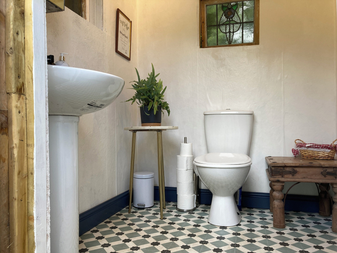 Bathroom 4, Hapus Hideaway Retreat Site, Sleeps 29, Conwy