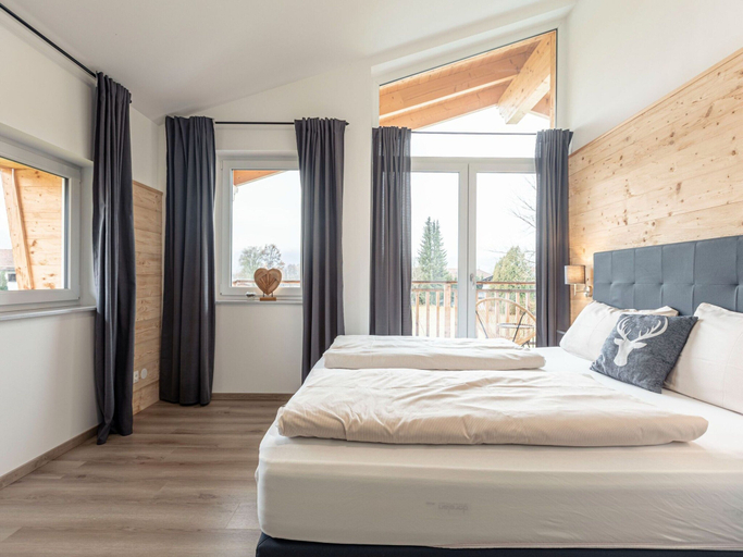 Bedroom 2, Inzell Chalets With Private Pool, Traunstein