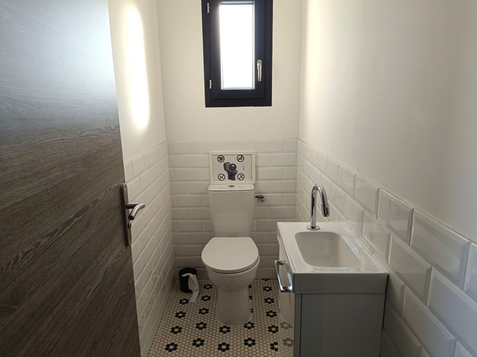 Bathroom 4, Villa With Private Swimming Pool, Hérault