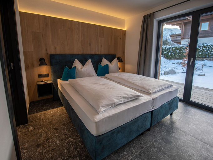 Bedroom 4, Chalet in Pinzgau Near Ski Slopes & Sauna, Zell am See