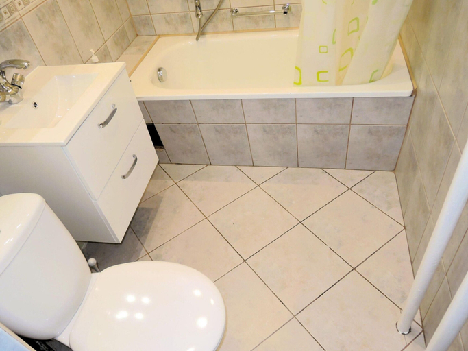 Bathroom 5, Apartment in Miedzyzdroje Near Baltic Sea, Kamień