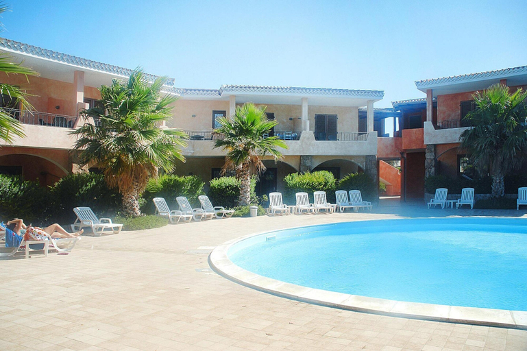 Pool 5, Residence With Shared Pool in Palau, Olbia-Tempio