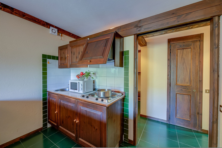 Room 5, Grange Hike Ski - 17C Sestriere, Torino