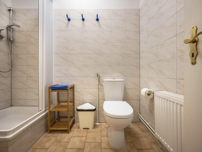 Bathroom 4, Ferienwohnung in der Mecklenburger Seenplatte, Mecklenburgische Seenplatte