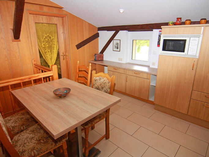 Dining 3, Behagliche Ferienwohnung im Idyllischen Korchow, Rostock