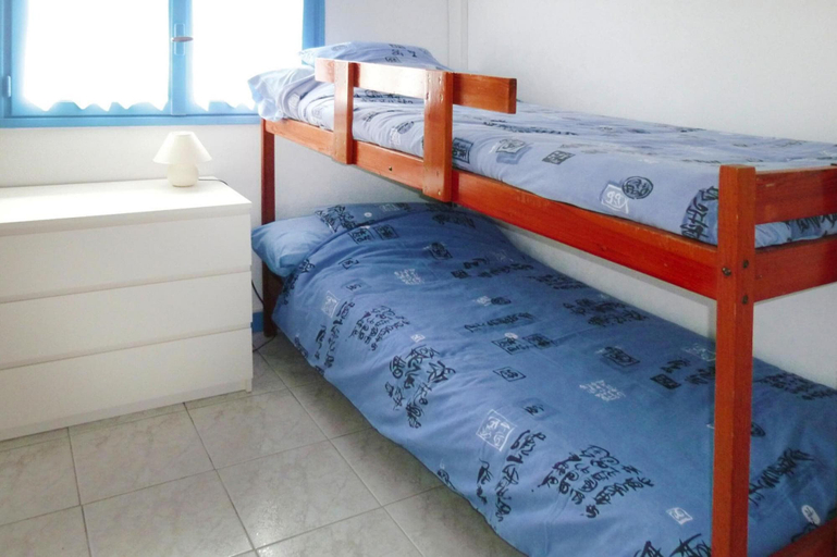 Room 4, Holiday Home in Port Blanc by Sandy Beach, Côtes-d'Armor