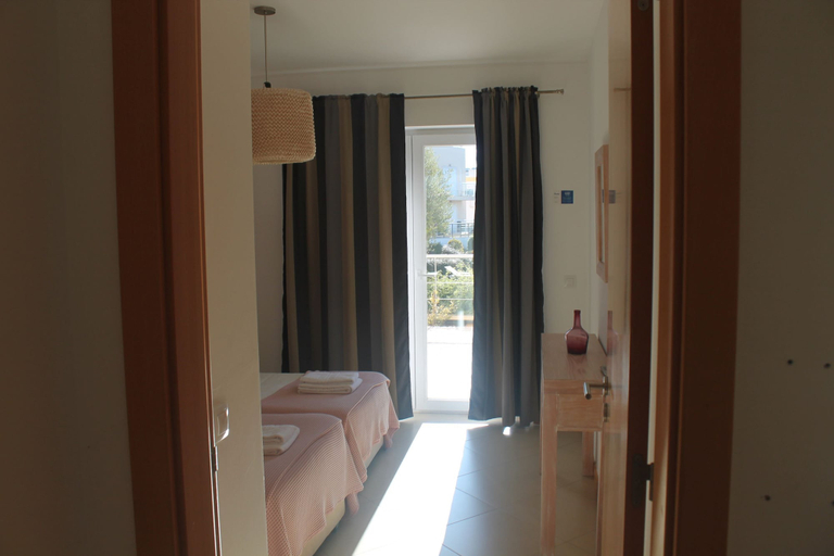 Room 2, CG 11C - Pool - Cabanas Gardens, Alcoutim