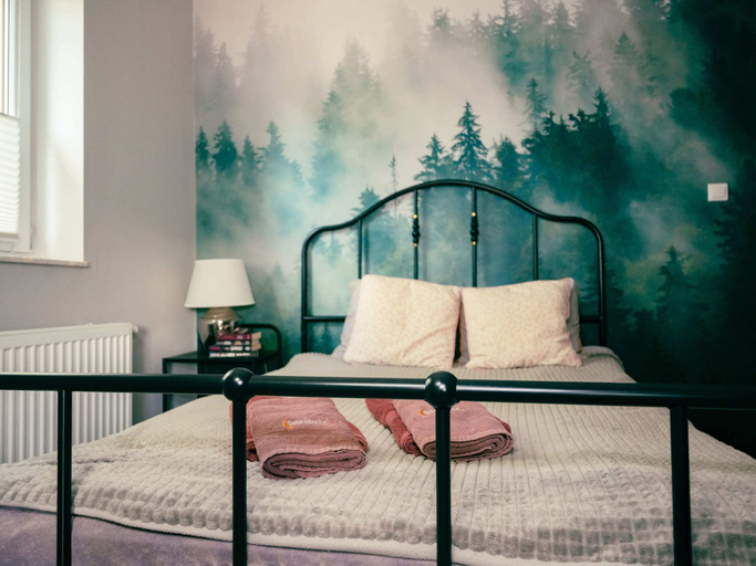Room 5, Holiday Home With Private Sauna, Jacuzzi and Pool, Kartuzy