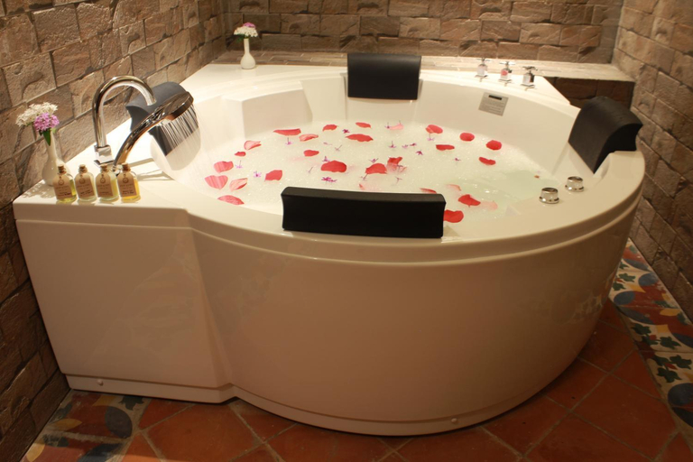 Bathroom 2, Old Kent Estates & Spa - Kodagu, Kodagu