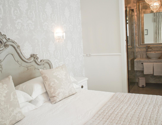 Bedroom 2, Le Sei Dame, Parma