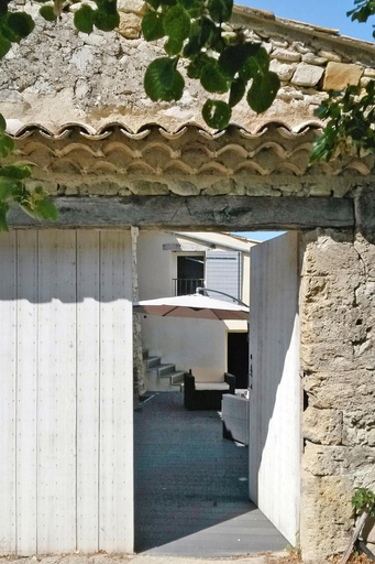 Exterior 4, Charming Stone Cottage, Savoillans, Vaucluse