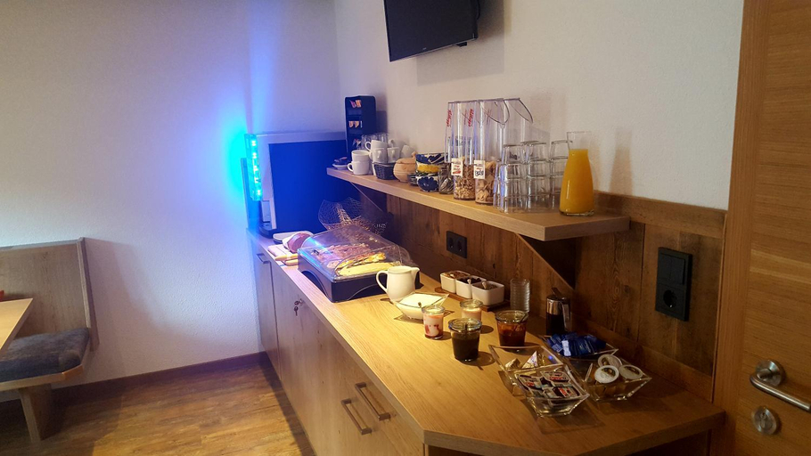 Food & Drinks 4, Haus Talblick, Landeck