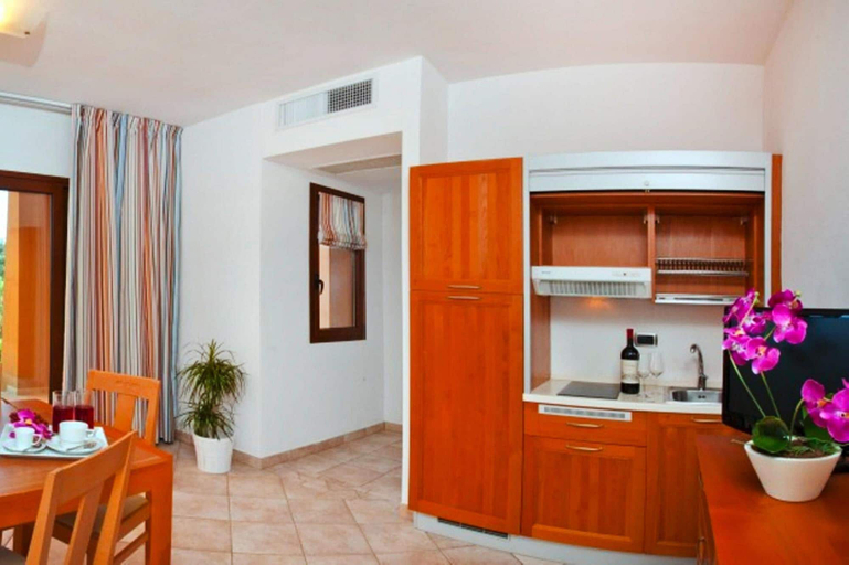 Private kitchen, Holiday Residence Terra di Mare, San Teodoro, Nuoro