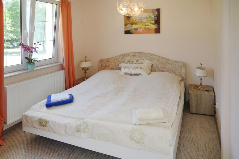 Room 5, Holiday Home in Nowe Warpno, Police