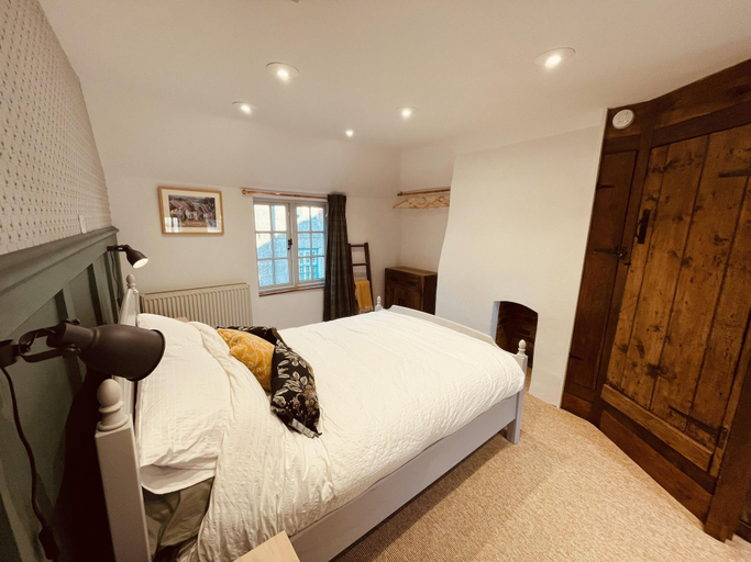 Bedroom 3, Charming Cottage Sleeps 4 with Sauna, Dorset