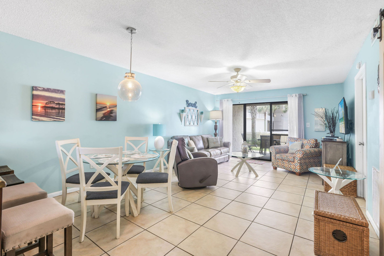 Room 5, Seaside Beach 2102- Beachside Ground Floor, Baldwin