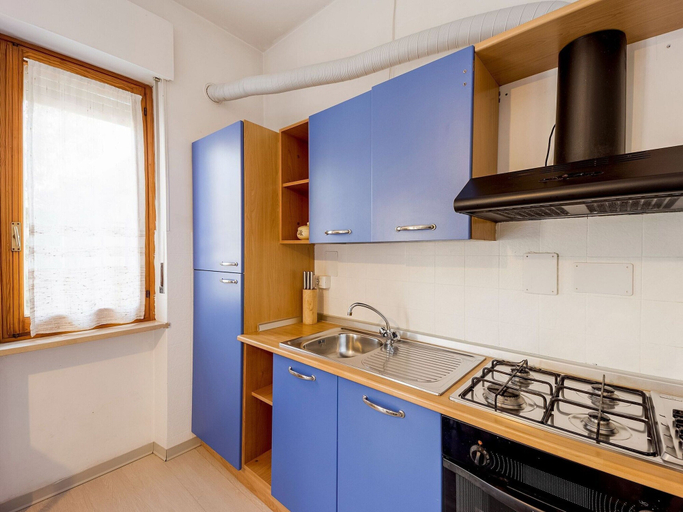 Others 2, Apartment in Diano Marino With Communal Pool, Imperia
