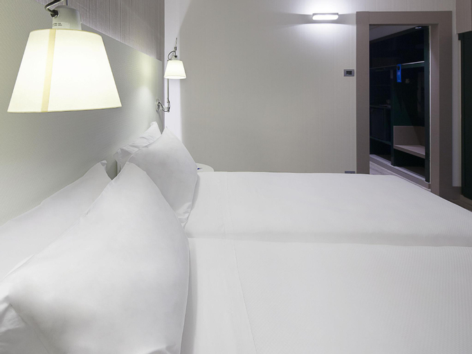 Bedroom 9