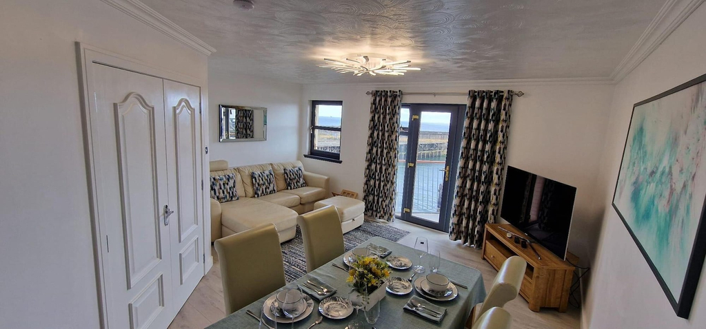 Living area 2, Seaside Escape in Kirkcaldy, Fife