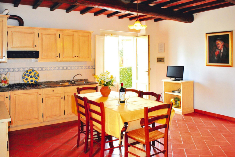 Private kitchen 5, Borgo Collelungo Apartments, Montaione, Florence