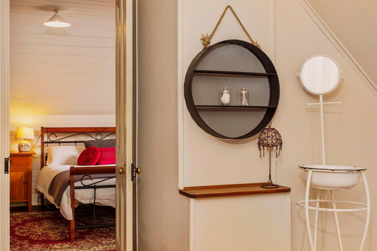 Others 1, Crabtree House, Huon Valley