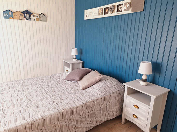 Room 2, Holiday Home in Quiberville With Sea Views, Seine-Maritime