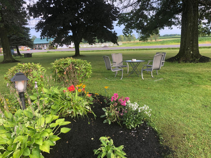 Others 4, Skaneateles Inn on 20, Cayuga